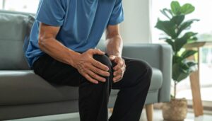 Dehnen gegen Alltagswehwehchen: weniger Schmerz, mehr Wohlgefühl auf sportmuffel.net